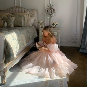 NWT Selkie Peach Skin French Puff